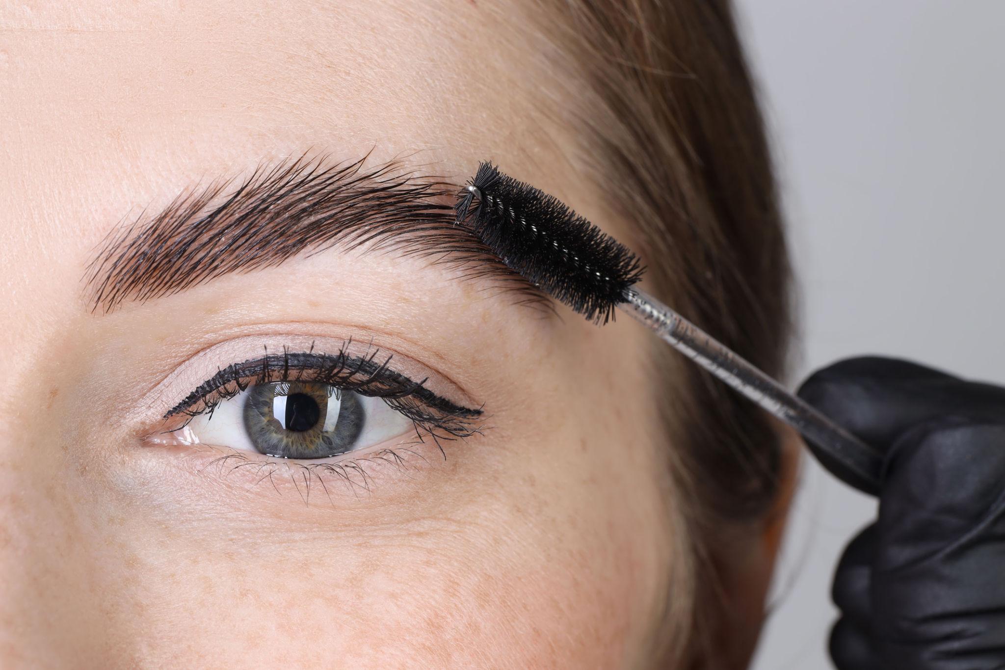 Eyebrow Lamination
